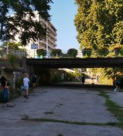 RAMASSAGE CITOYEN QUARTIER AGUILLON AUTOUR DE LA COOP SUR MER